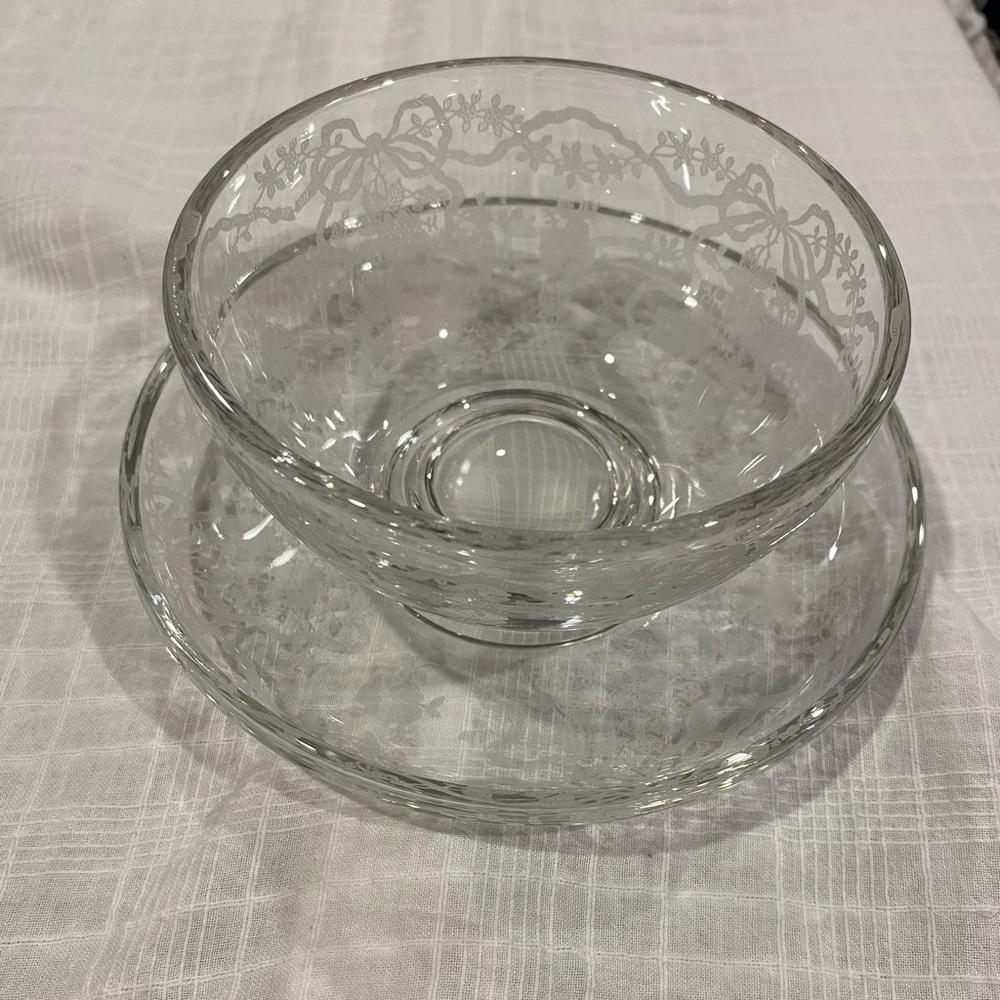 1950’s Fostoria Romance Mayonnaise Bowl and Underplate Vintage - Picture 2 of 8